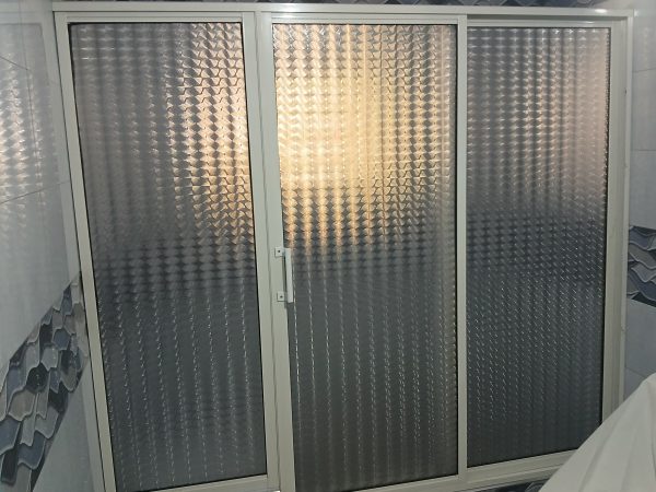 20250214_151532 Acrylic Shower 72×72